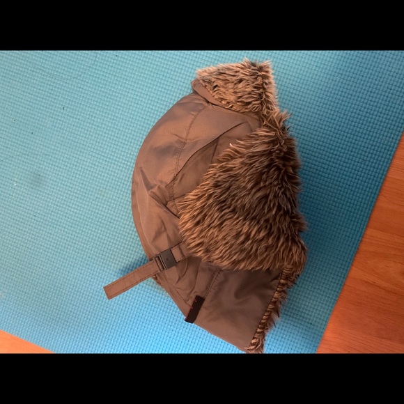 hat - Picture 2 of 3